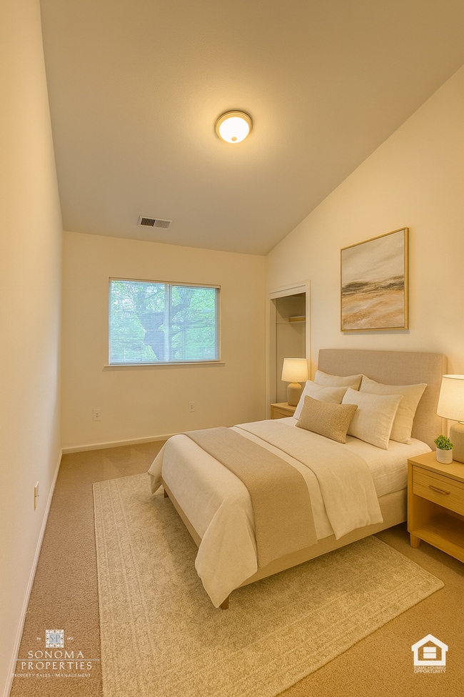 Building Photo - 4BD/3BA House in Agua Caliente!