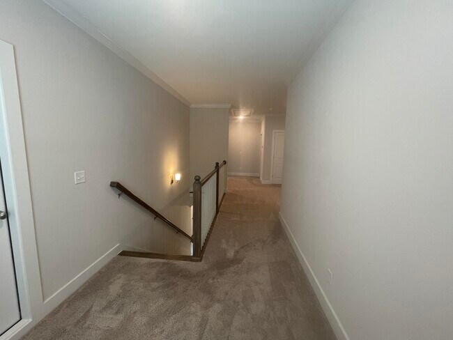 Building Photo - 2342 Laurens St
