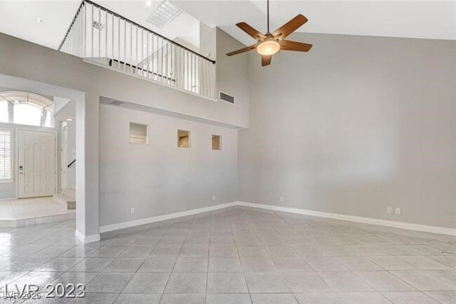 Building Photo - 1842 Bogey Way