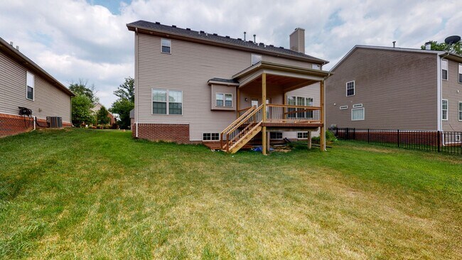 Building Photo - 802 Urton Woods Way