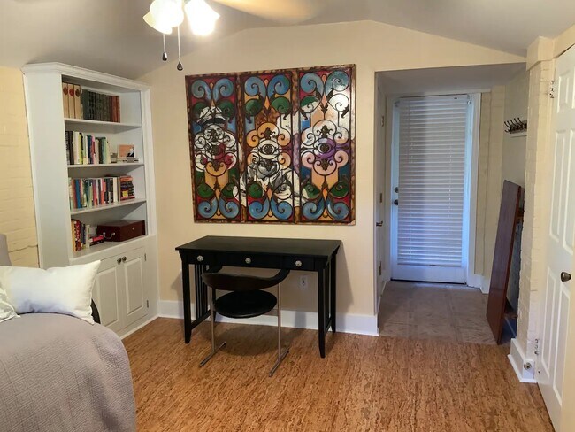 Building Photo - 1521 Marion Ave