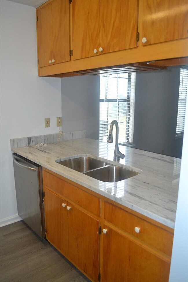 Building Photo - 3561 Sedona Loop