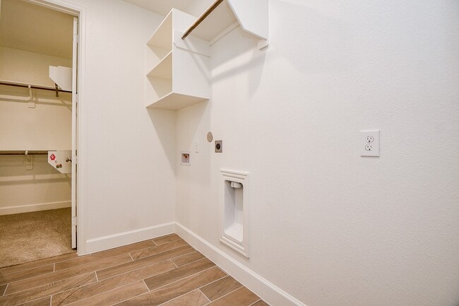 Building Photo - 21312 Palm Arbor Dr