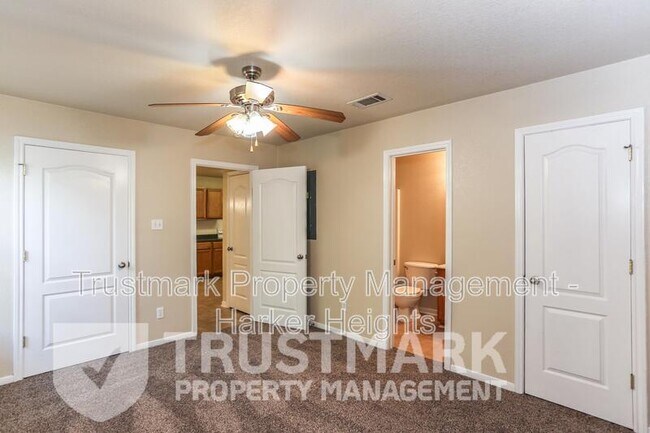 Building Photo - 411 Brittney Way