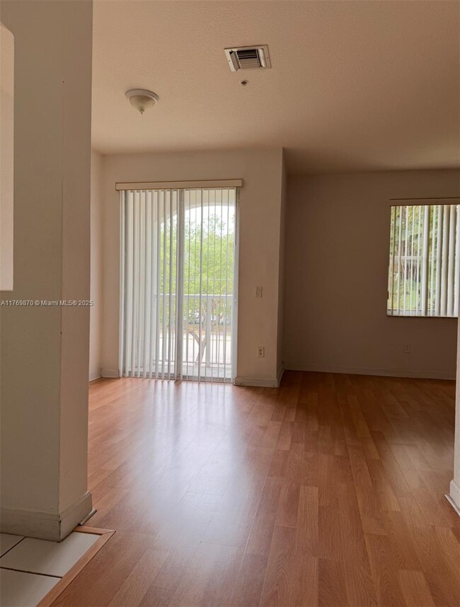 Building Photo - 4405 SW 160th Ave