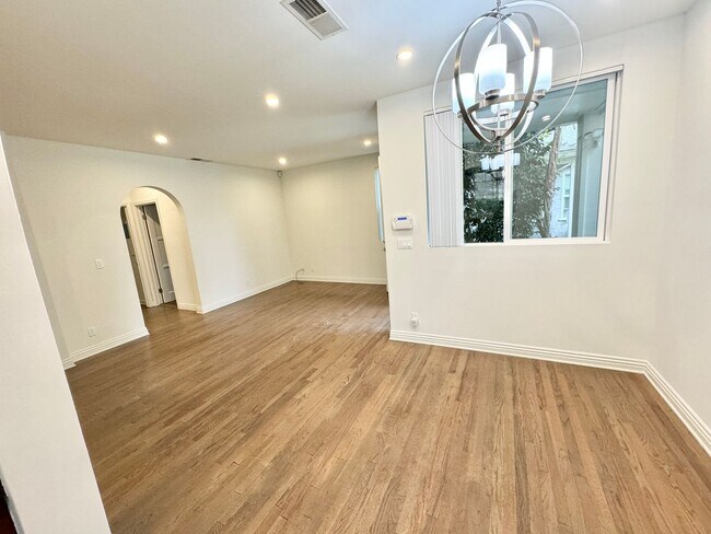 Building Photo - 8343 DUNBARTON - SHORT TERM LEASES AVAILABLE , NEWER*4 BD*3BA*TOWNHOME*PRIVATE YARD*WASHER/DRYER*