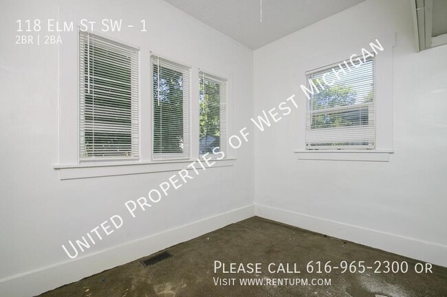 Building Photo - 118 Elm St SW