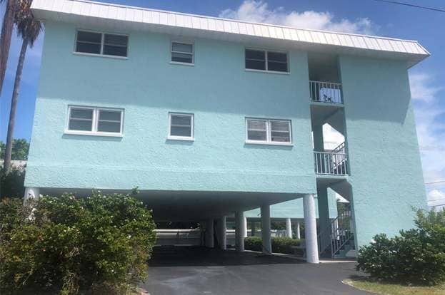 Building Photo - 8200 Bayshore Dr
