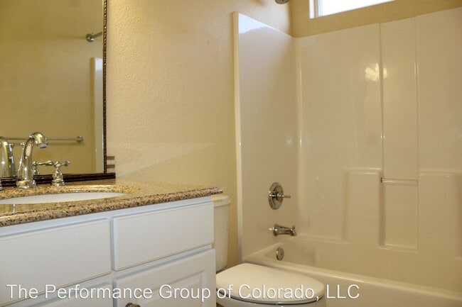 Building Photo - 4 br, 3 bath House - 4214 Getaway Place