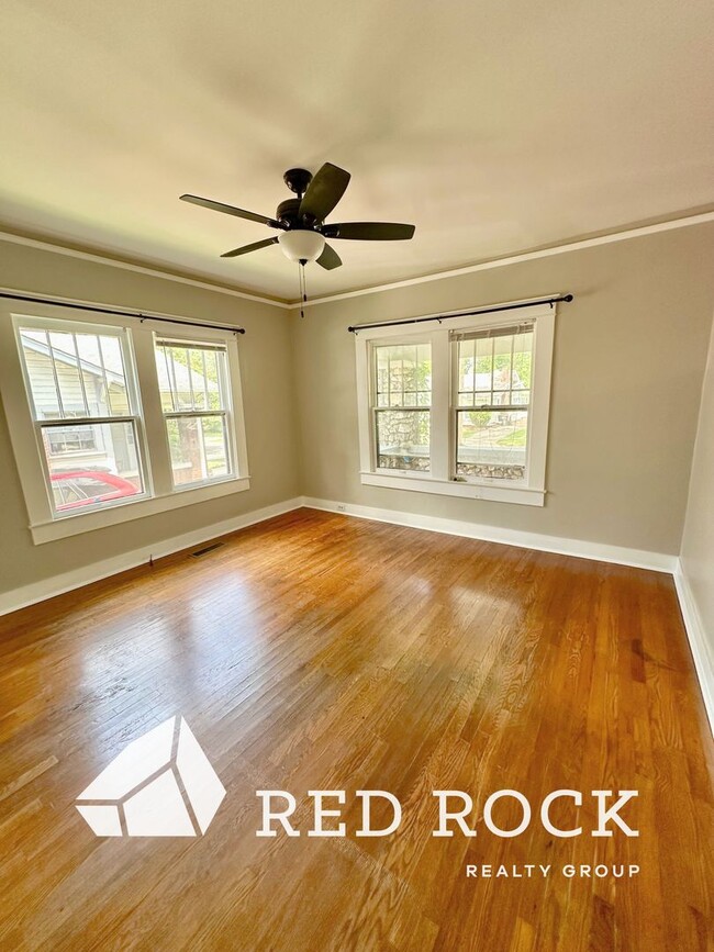 Building Photo - Beautiful Home in Southside/UAB Footprint