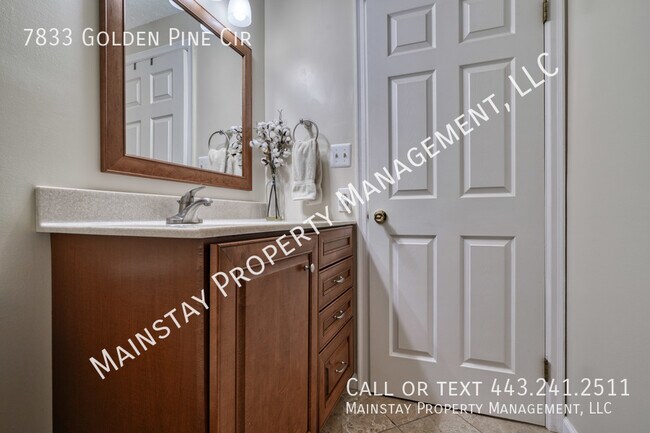 Building Photo - 7833 Golden Pine Cir