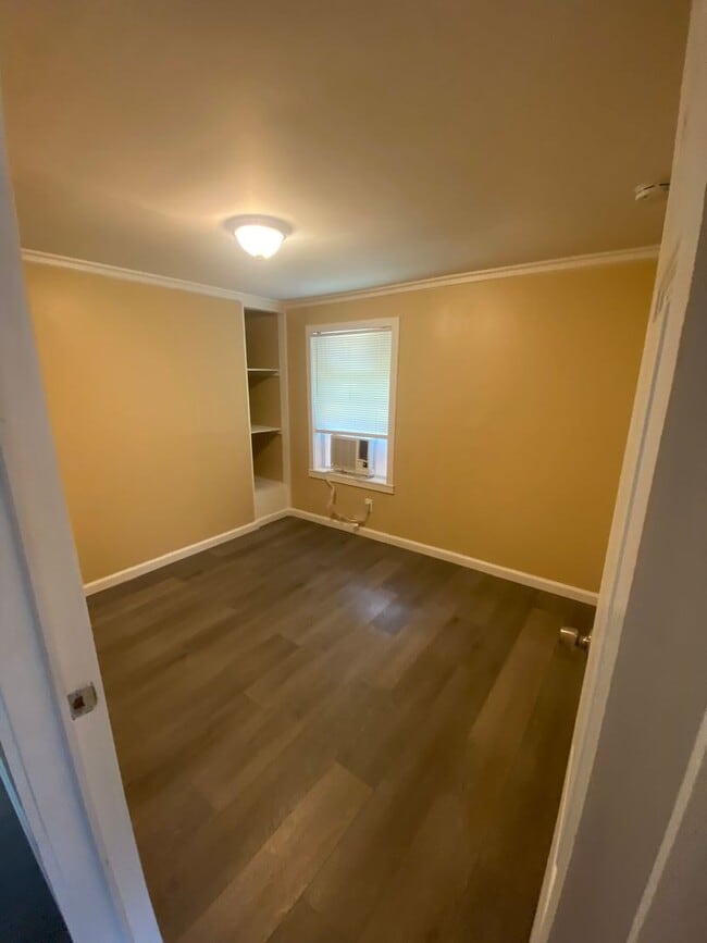 Building Photo - Mobley