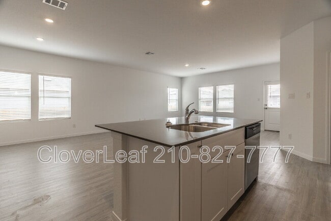 Building Photo - 6072 Companion Rd