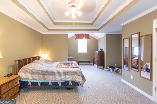 Building Photo - 27 Portico Pl