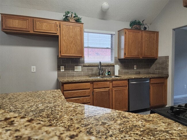 Building Photo - 8835 Aspen Meadow Dr