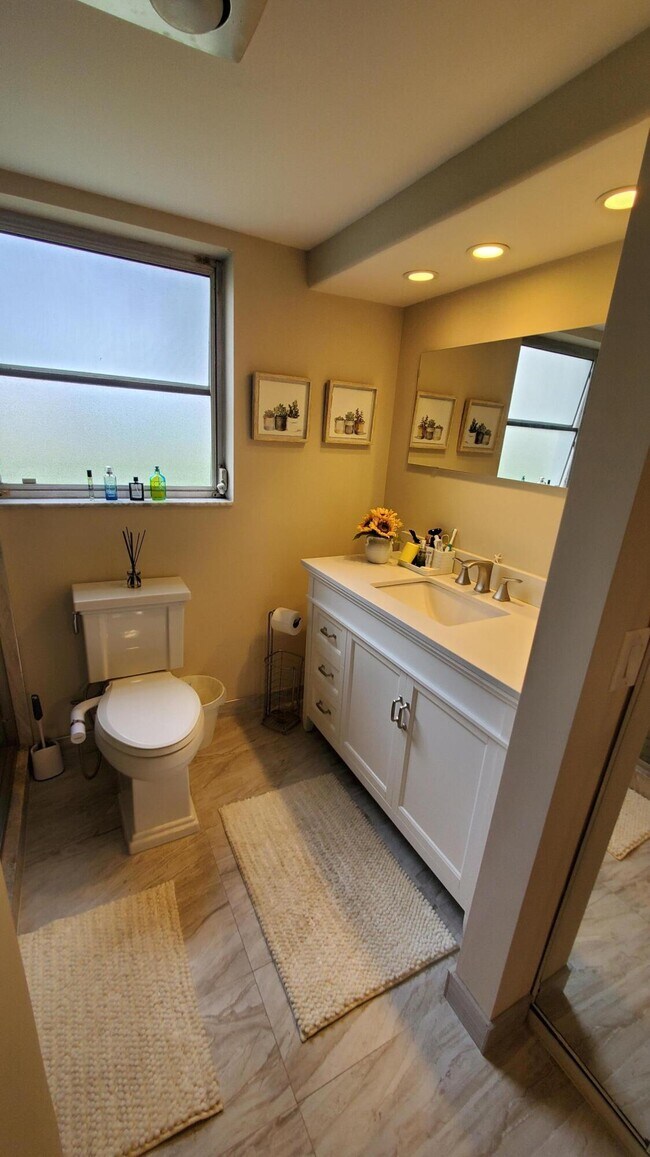 Building Photo - 3800 Oaks Clubhouse Dr
