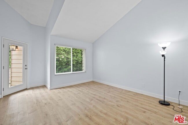 Building Photo - 7904 Topanga Canyon Blvd