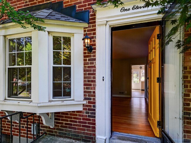 Building Photo - 111 Stanmore Rd