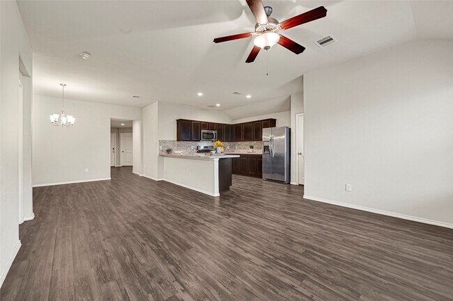 Building Photo - 20910 Corisande St