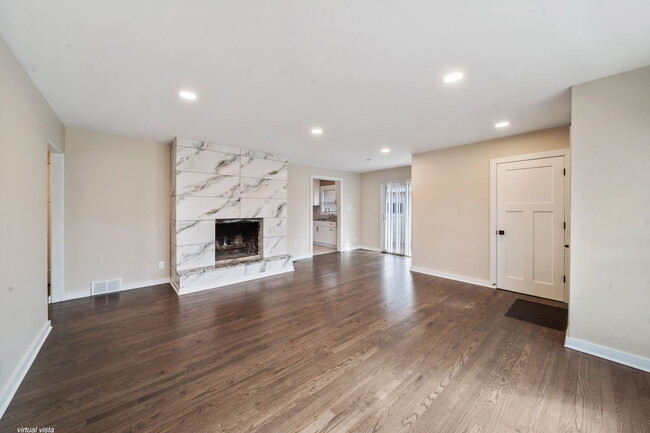 Building Photo - 22W144 Marston Ave