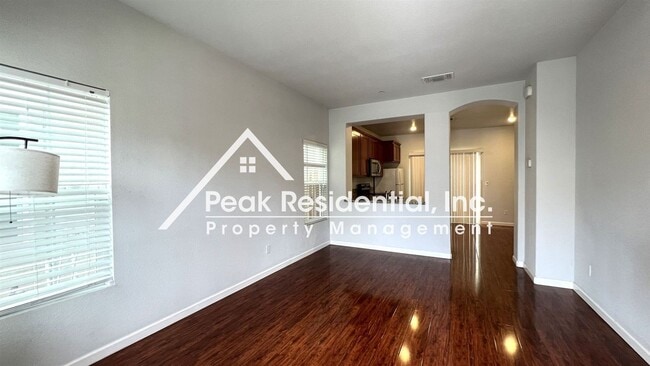 Building Photo - 3 br, 2.5 bath House - 8084 Weeping Willow Ln