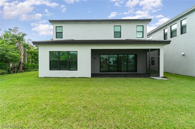 Building Photo - 12750 Woodbury Dr