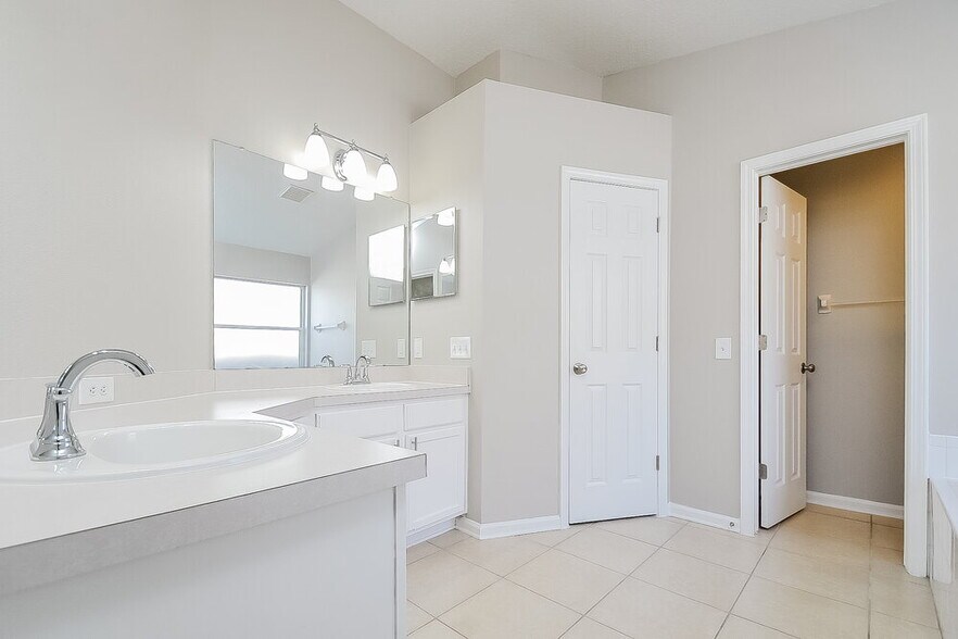 Building Photo - 10609 Egret Haven Ln