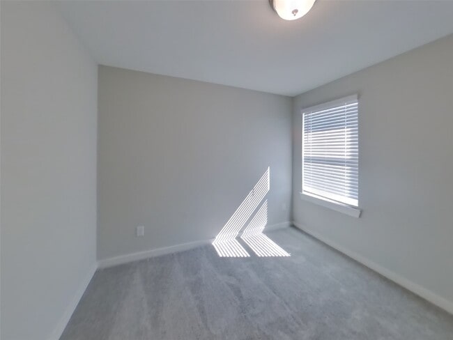 Building Photo - 2422 Cohorn Trl