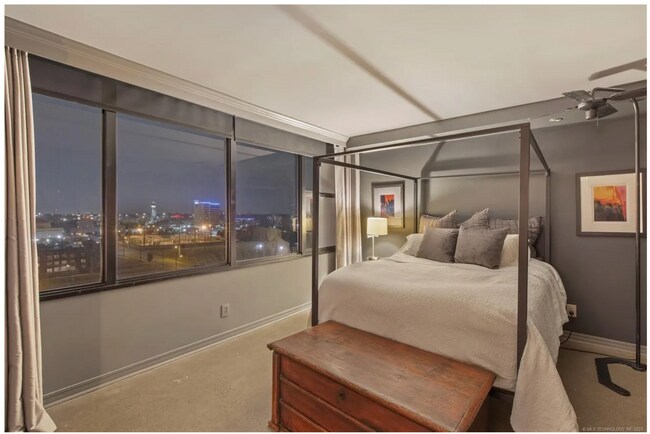 Building Photo - Downtown Tulsa High-Rise Living with Incredible Views and Utilities Included!