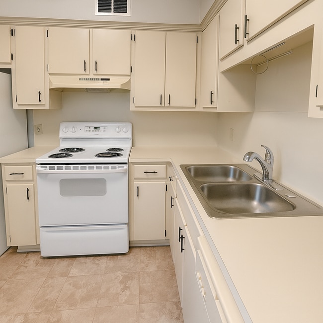 Building Photo - 110 E 30th St