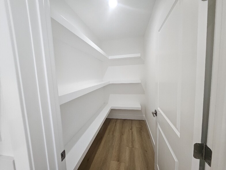 Building Photo - 1624 W 205th St