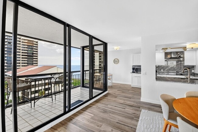 Building Photo - 4000 N Ocean Dr