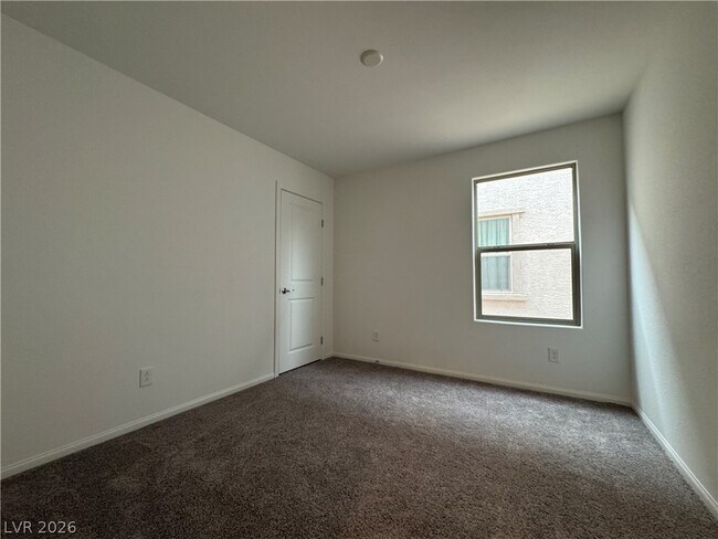 Building Photo - 5239 Barcola Ave