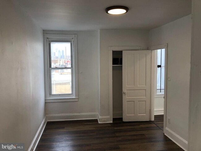 Building Photo - 1431 Wolf St