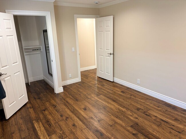 Building Photo - Remodeled 3 Bedroom 2 Bath House in San Jose.