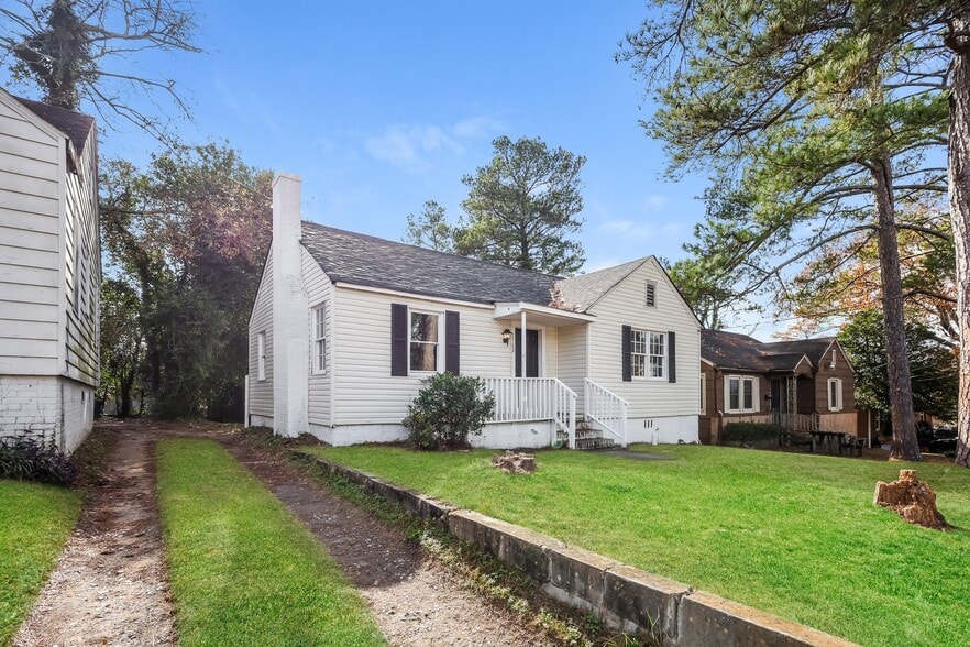 Building Photo - 2782 Suwanee Ave