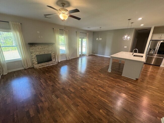 Building Photo - 261 Fenwick Farms Dr