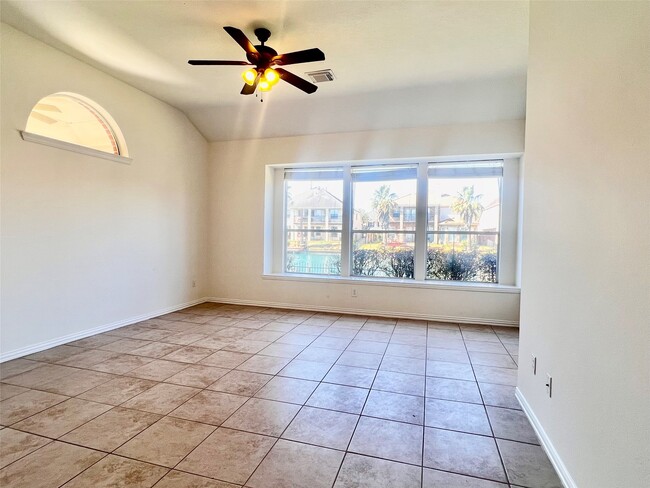 Building Photo - 14214 Ayers Rock Rd