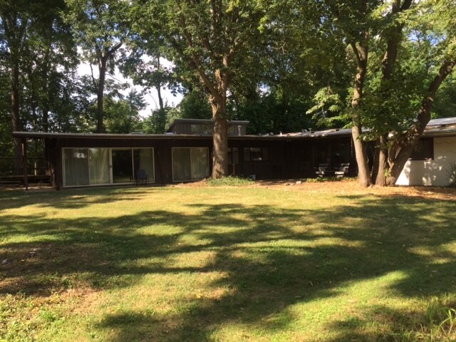 Outside - 1220 Fostoria Ave