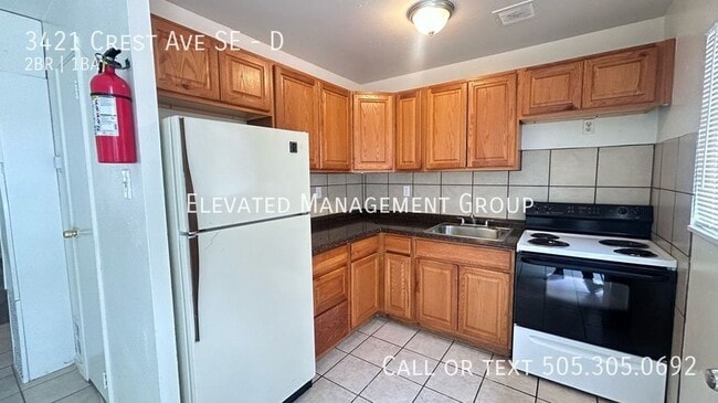 Primary Photo - 3421 Crest Ave SE