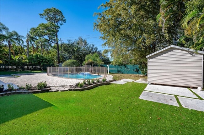 Building Photo - 5626 SW 69th Ave