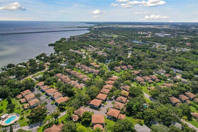 Building Photo - 2904 Lichen Ln