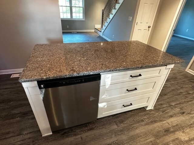 Building Photo - 2208 Sanderson Rd