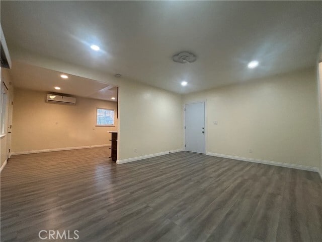 Building Photo - 1439 Charlemont Ave