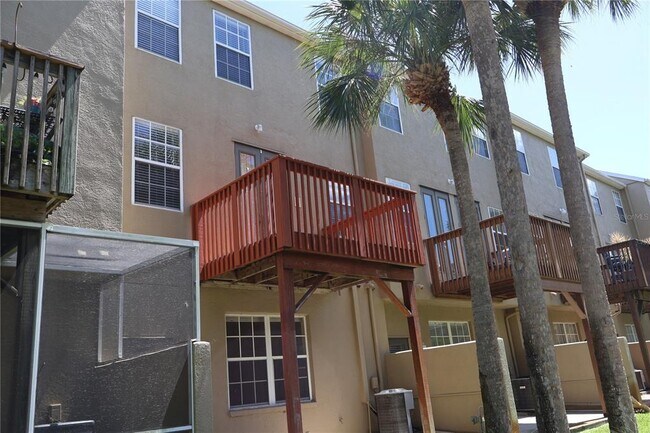 Building Photo - 3019 Pointeview Dr