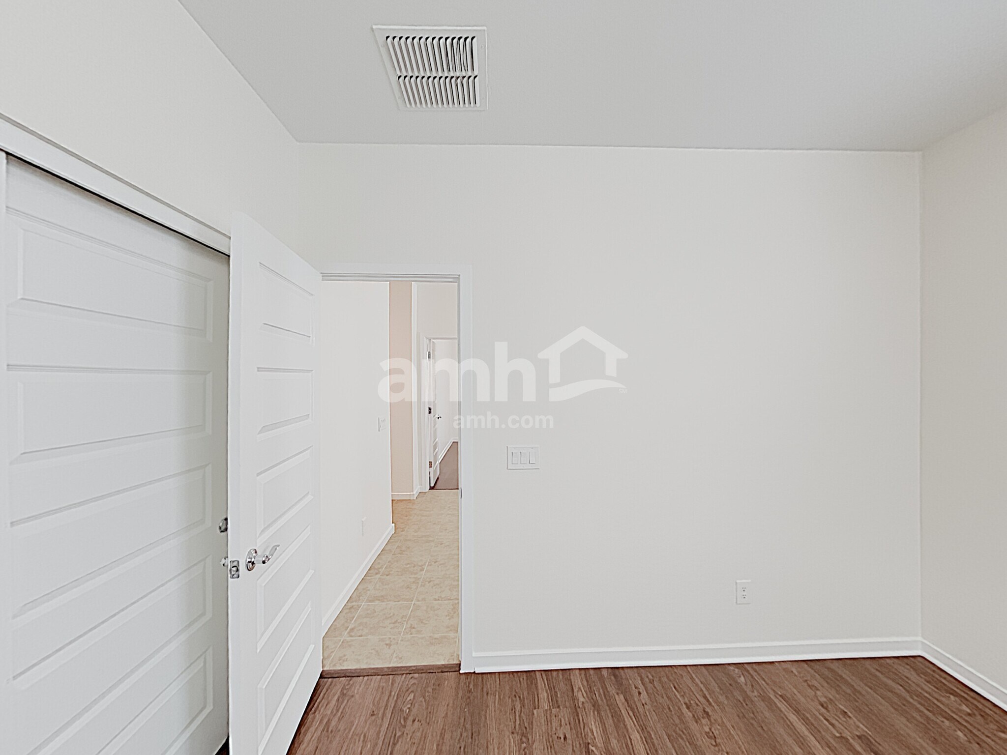 Building Photo - 492 W Tenia Trail