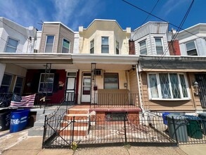 Building Photo - Stunning 3-Bedroom Townhome in Frankford! Available NOW!