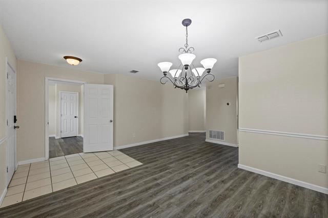 Building Photo - 2718 Lake Terrace Dr