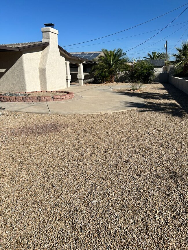 Building Photo - Great Unfurnished home!