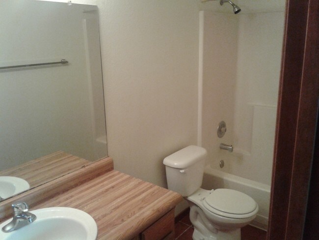 Building Photo - 5609 Wingate Ave NW